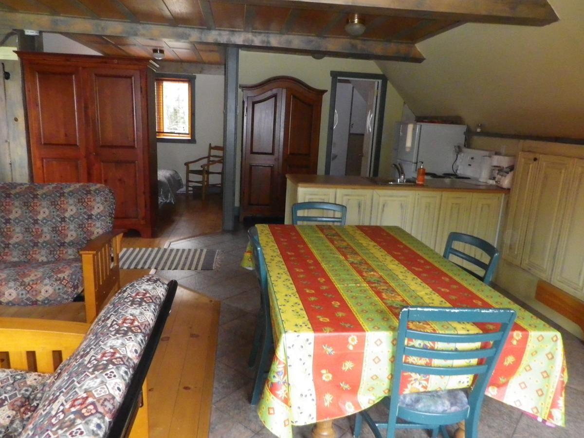Auberge La Seigneurie Valcartier Saint-Gabriel-De-Valcartier Esterno foto